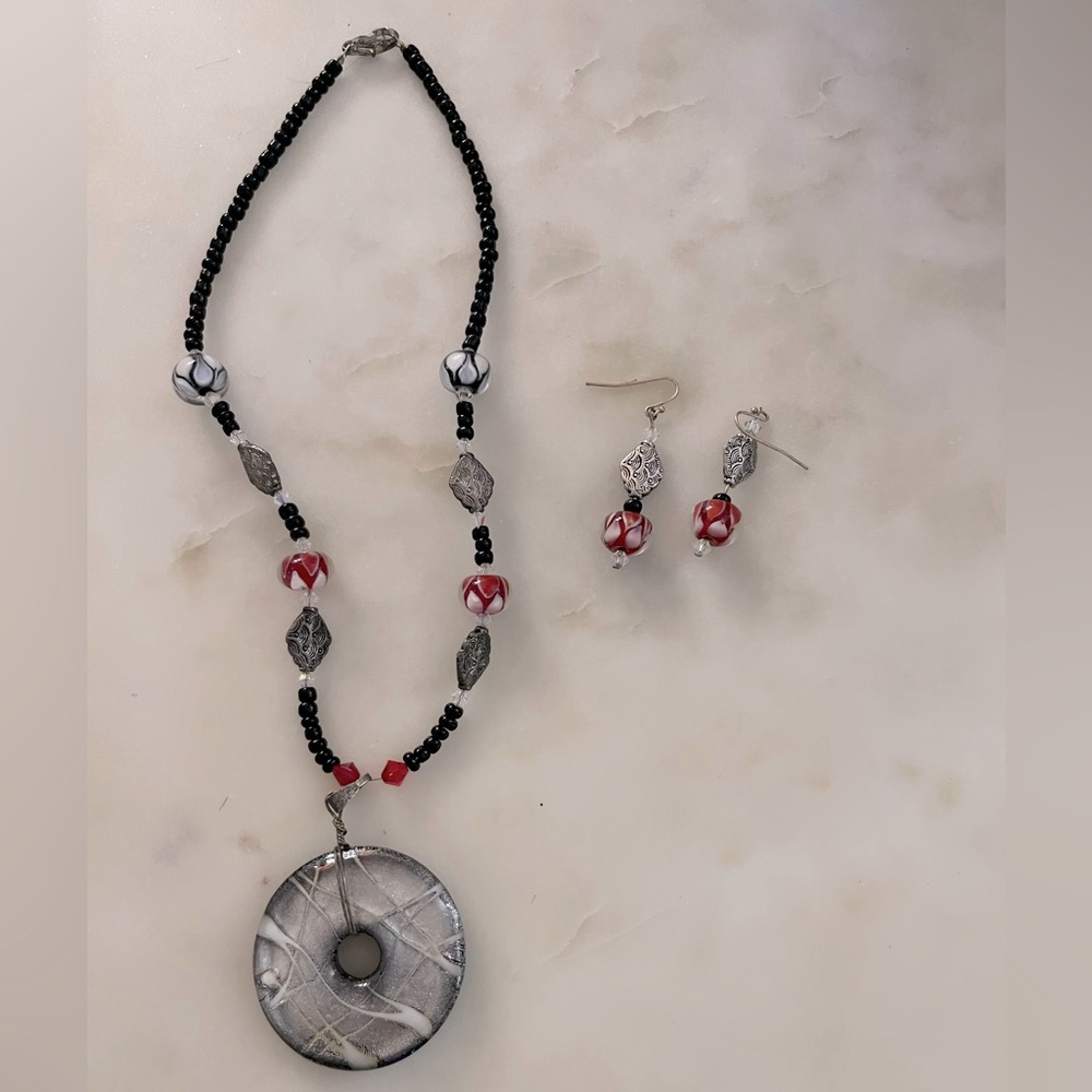 Brighton black and red set
